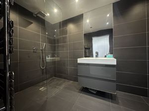 Photo 24- click for photo gallery